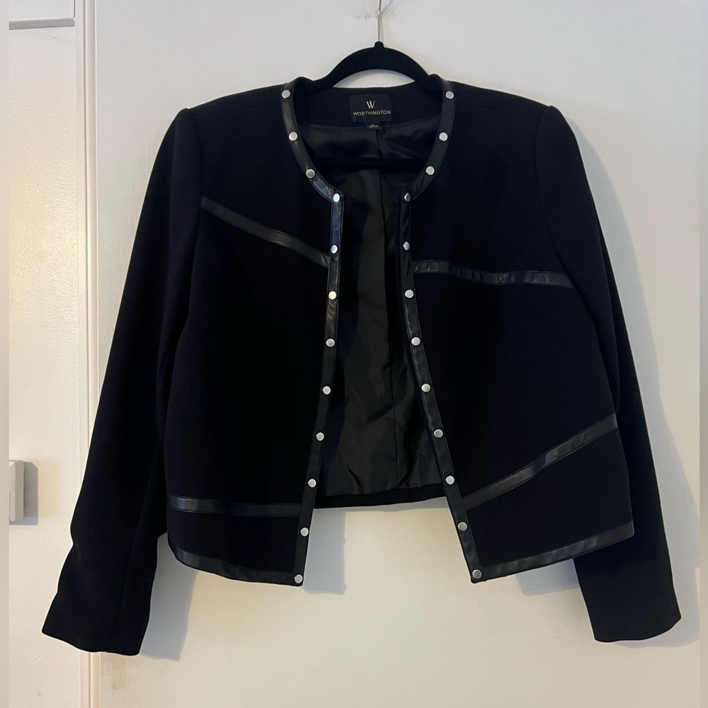 Unique blazer with silver enhancement fully lined size L (G119)